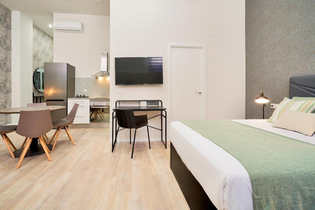 Del Parque Flats Estudio Capuchinos Apartment